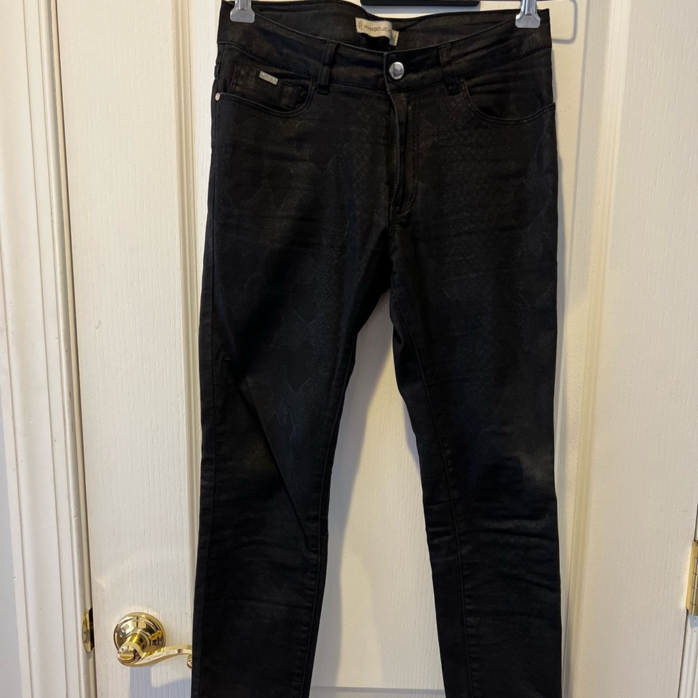 MANGO Skinny Jeans size 6 with snake skin print